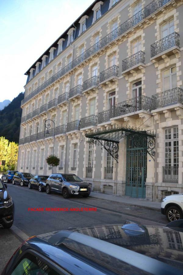 Petit Studio Dans Immeuble De Caractere Lägenhet Cauterets Exteriör bild