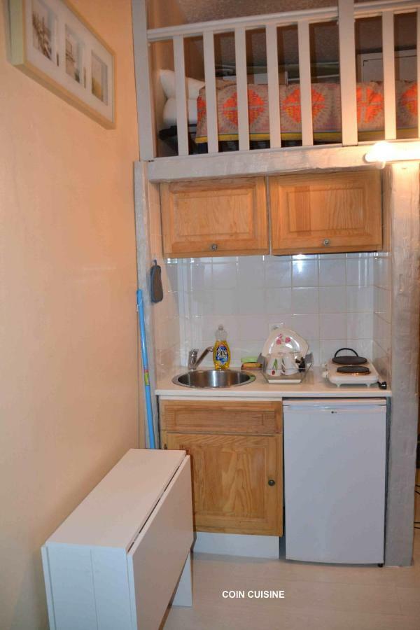 Petit Studio Dans Immeuble De Caractere Lägenhet Cauterets Exteriör bild
