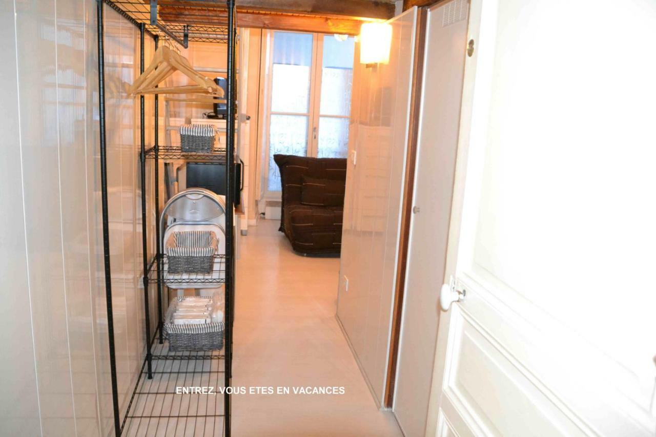 Petit Studio Dans Immeuble De Caractere Lägenhet Cauterets Exteriör bild